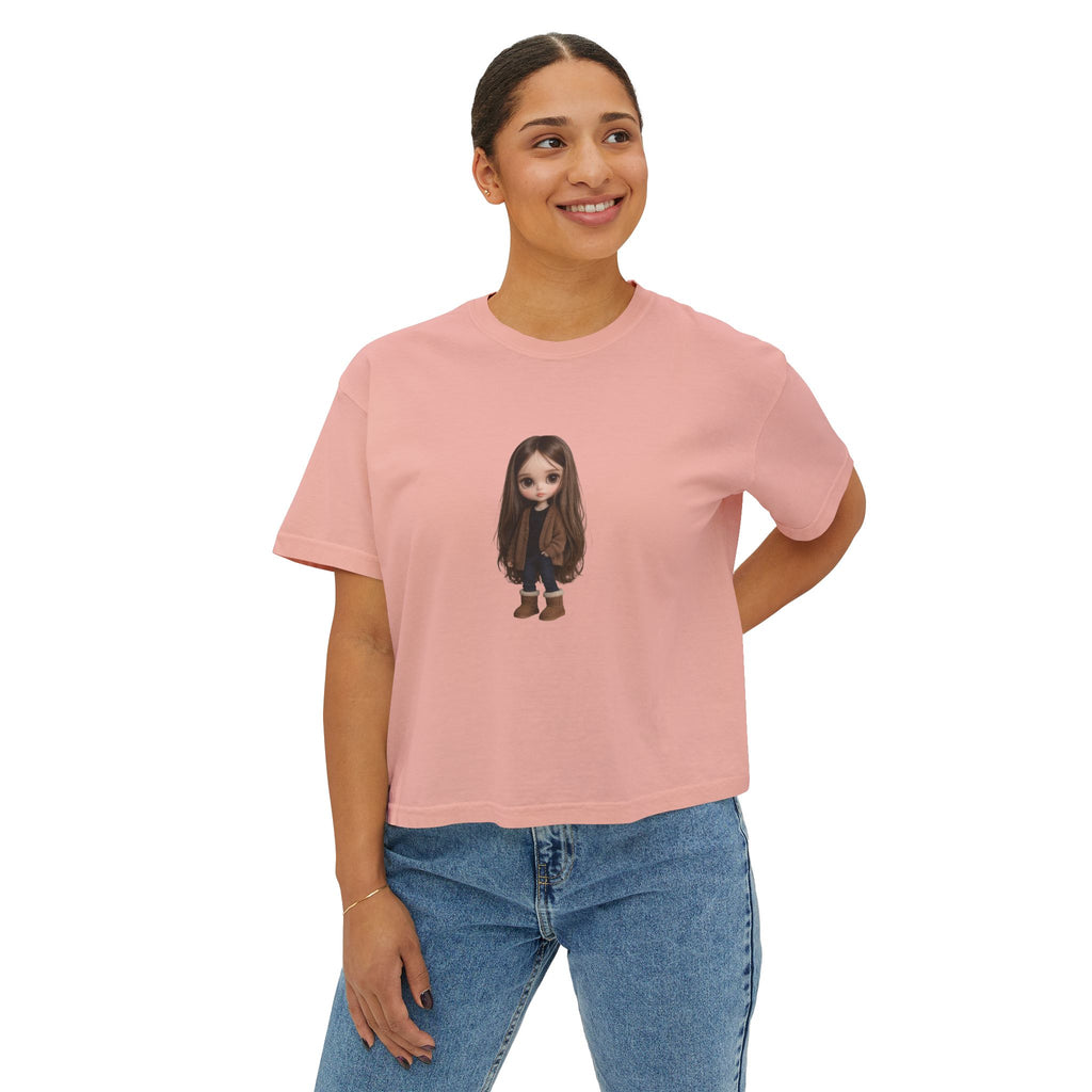 Cute Brown-Haired Doll Graphic Tee — Women's Boxy T-Shirt